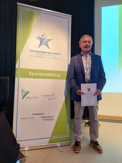 Ehren-Auszeichung für Manfred Bösch – Bild 3 von 3