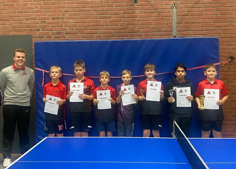 Tischtennis – Bild 3 von 6