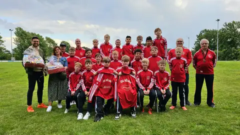 Neue Trainingsanzüge für U12